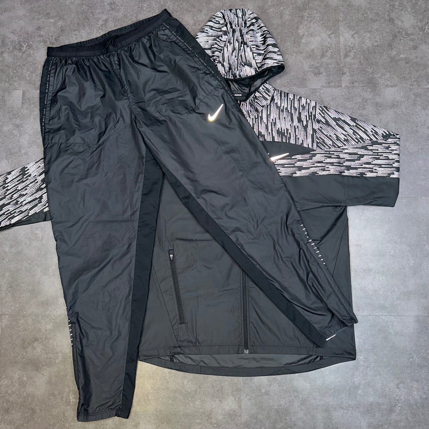 Nike Lightning Flash Windrunner Set