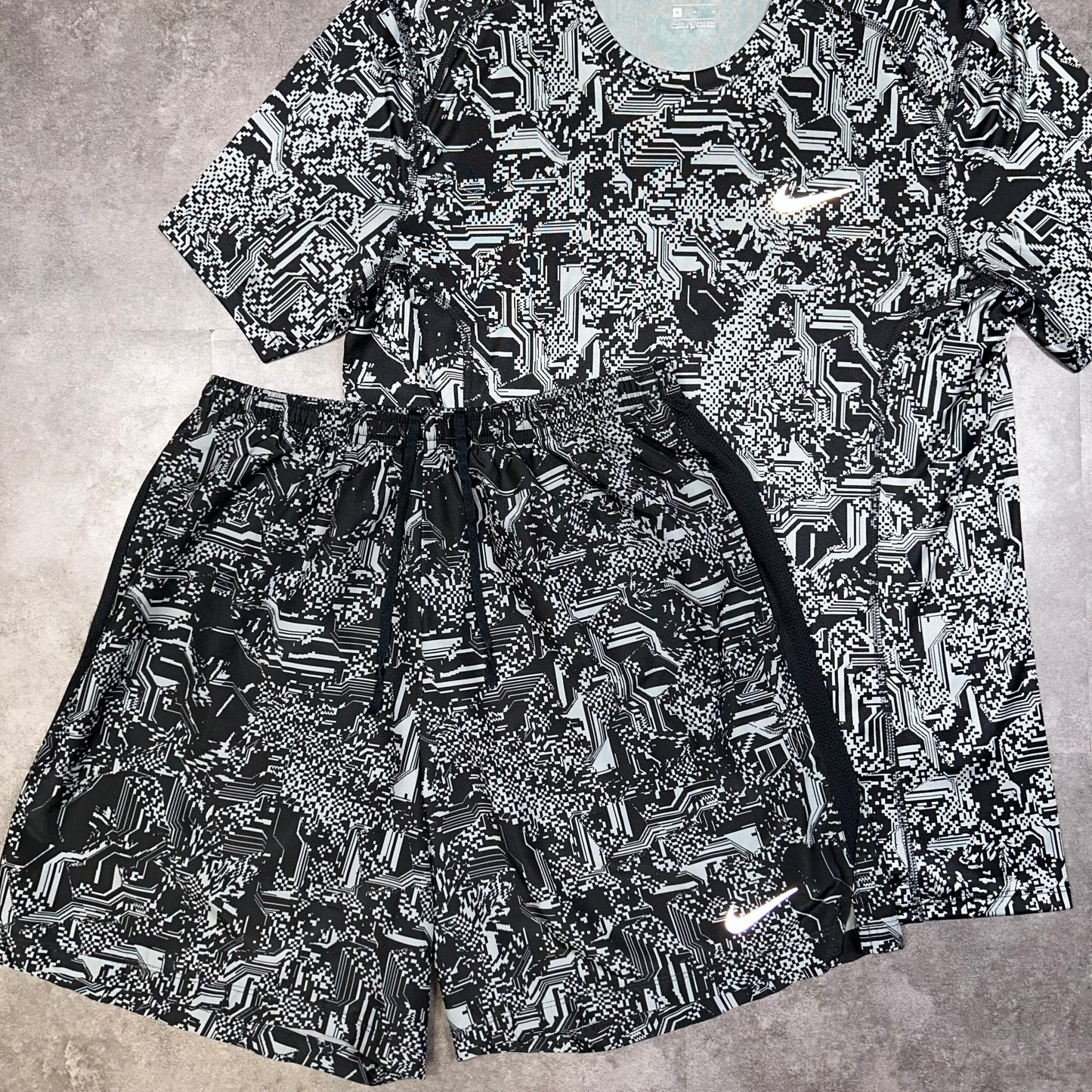 Nike Grey Digital Camo Set