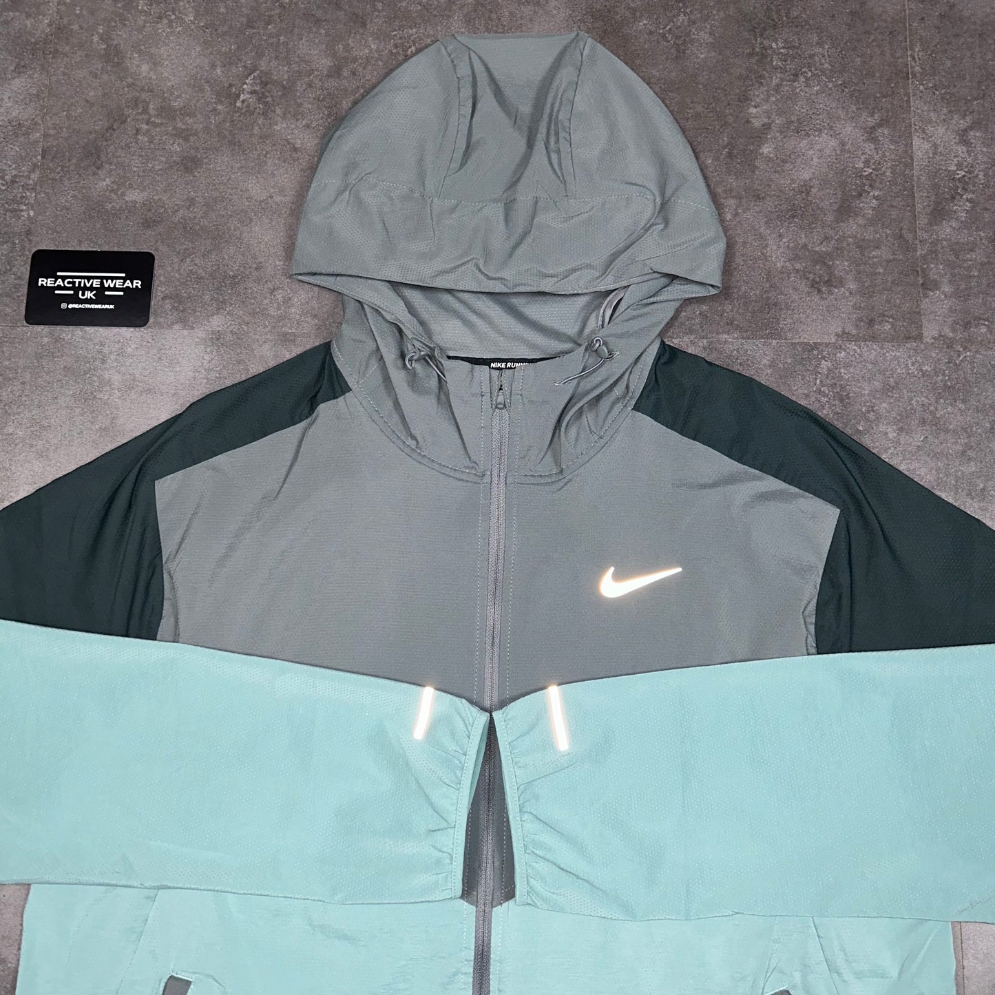 Nike Repel Windrunner Jacket Smoke Grey